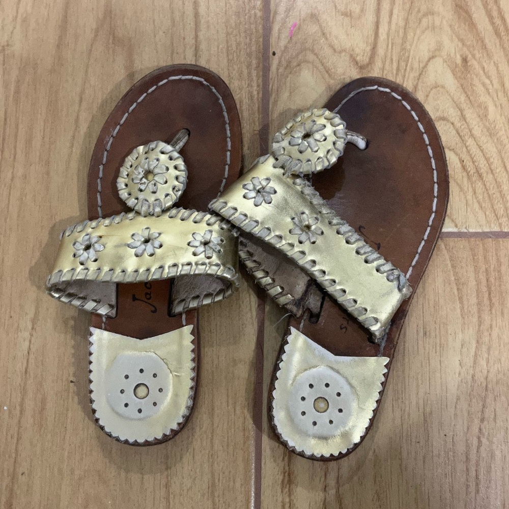 Gold Jack Daniel Sandals 🫶🏼🤍